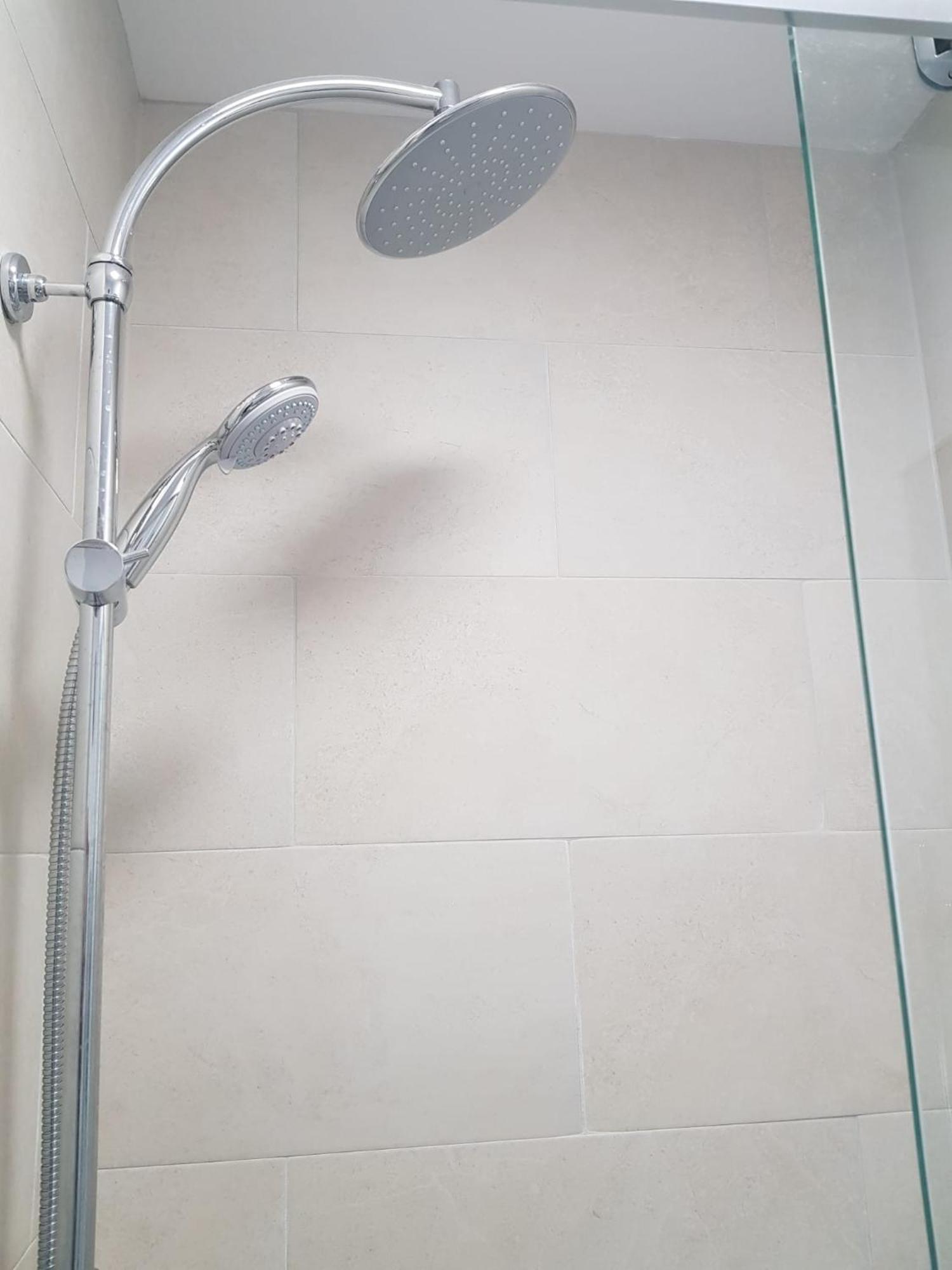 Barnoaks House - Private Room Ensuite Bathroom Homestay Dublin Exterior photo